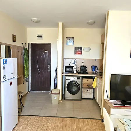 Apartment ивон, комплекс нестинарка, Tsarevo